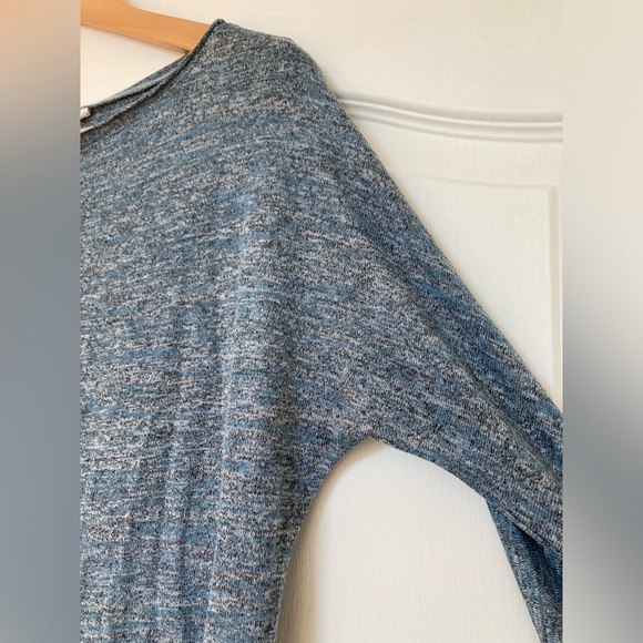 Gap “softspun” shirt, size XS - Picture 6 of 12